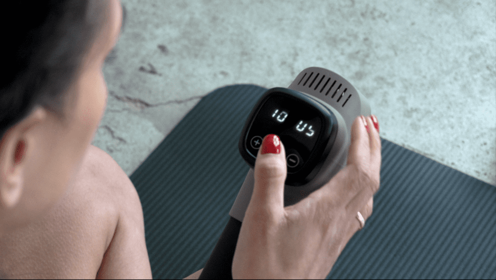 BODYGUN | Как сделать массаж ягодиц перкуссионным массажером BODYGUN ...